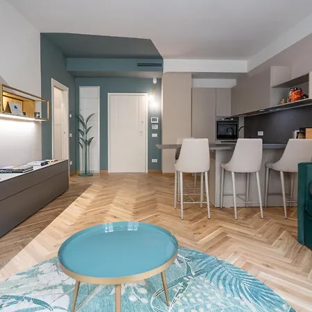 The Peacock * Torino